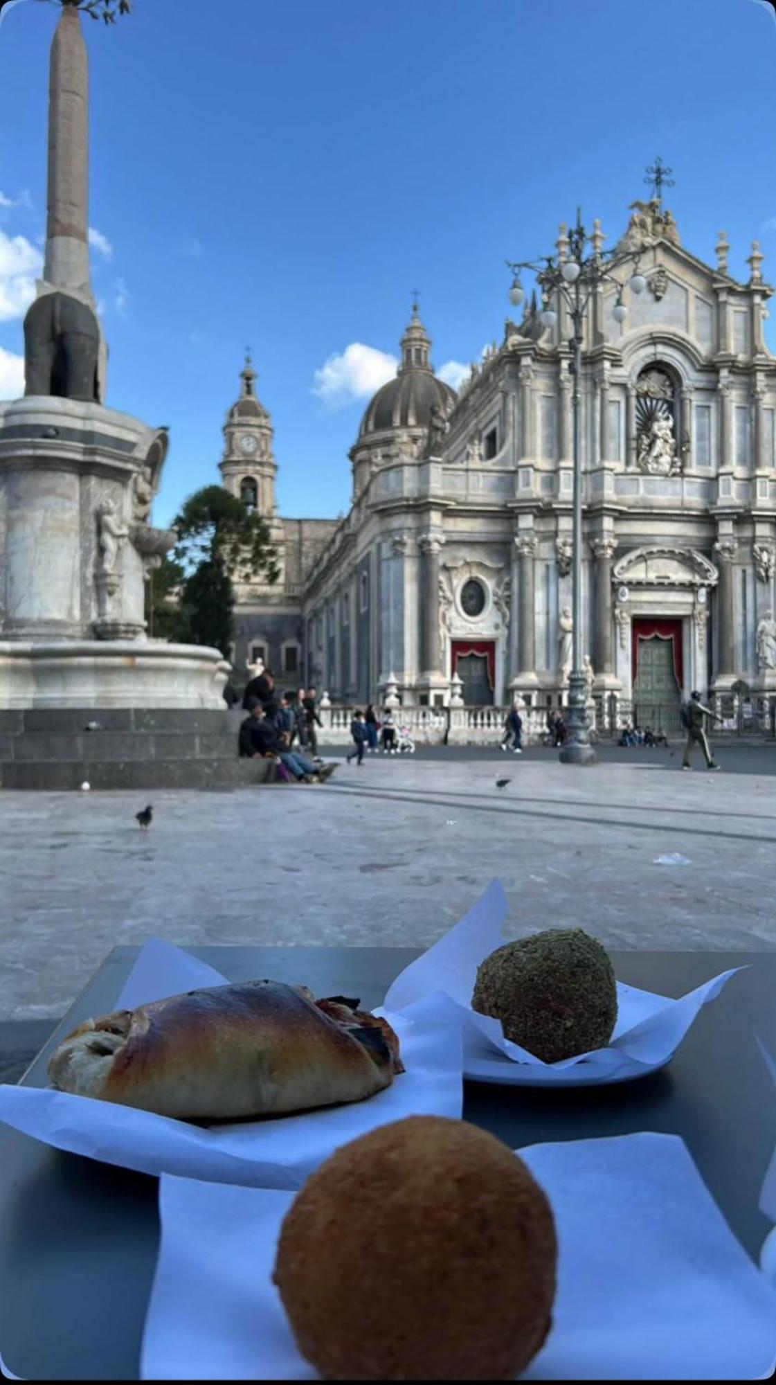 3124 * Catania